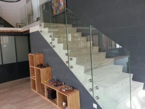 rambarde escalier verre